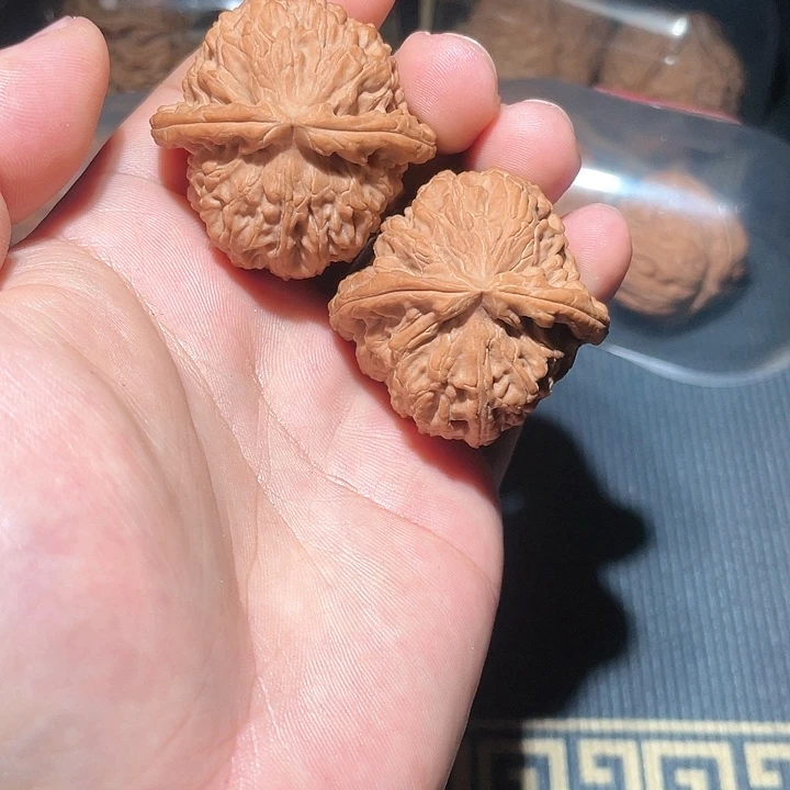 桃核吊坠唐****计41尺寸三角白