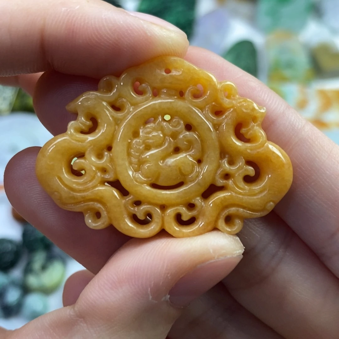 翡翠未镶嵌颈饰未*