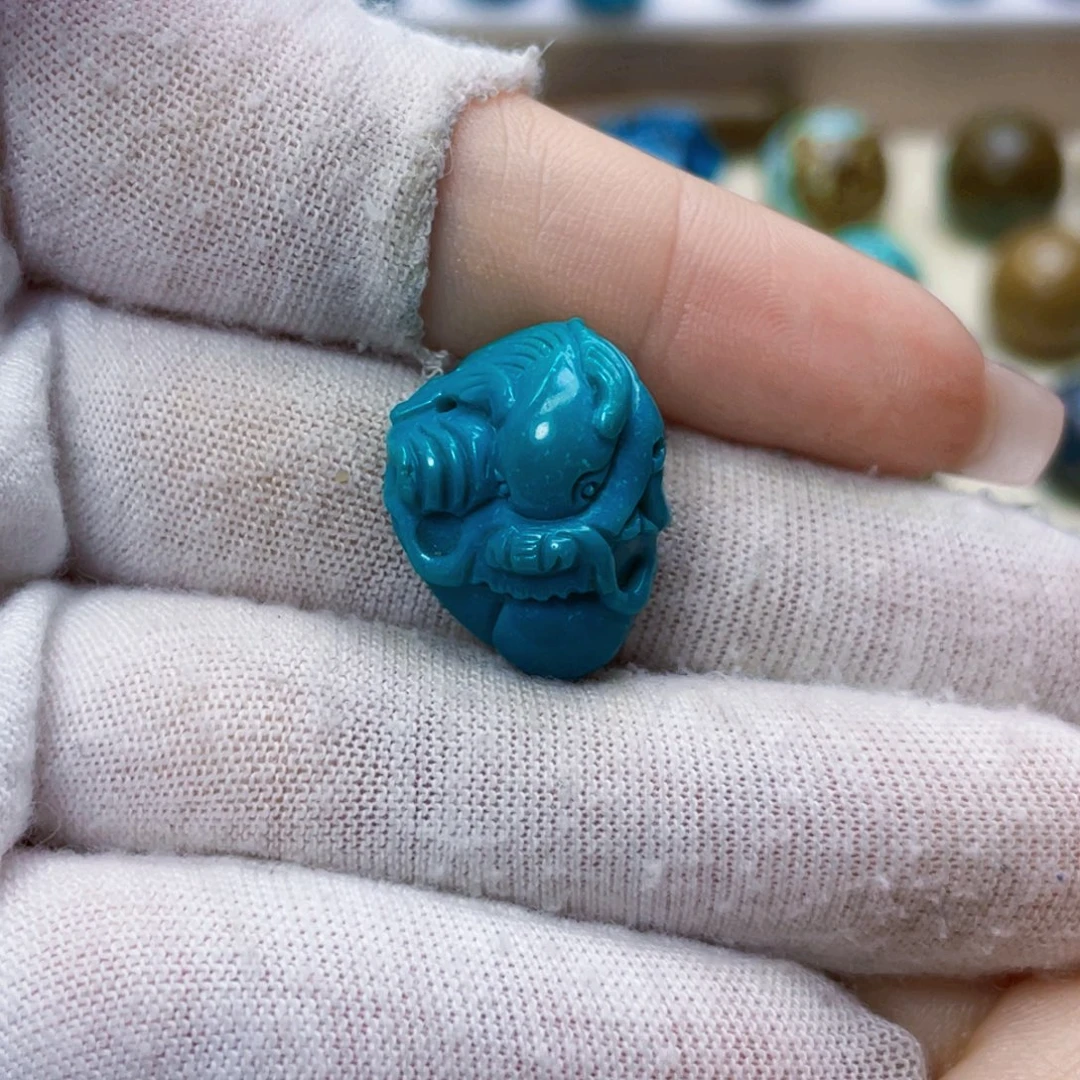 绿松石未镶嵌饰品