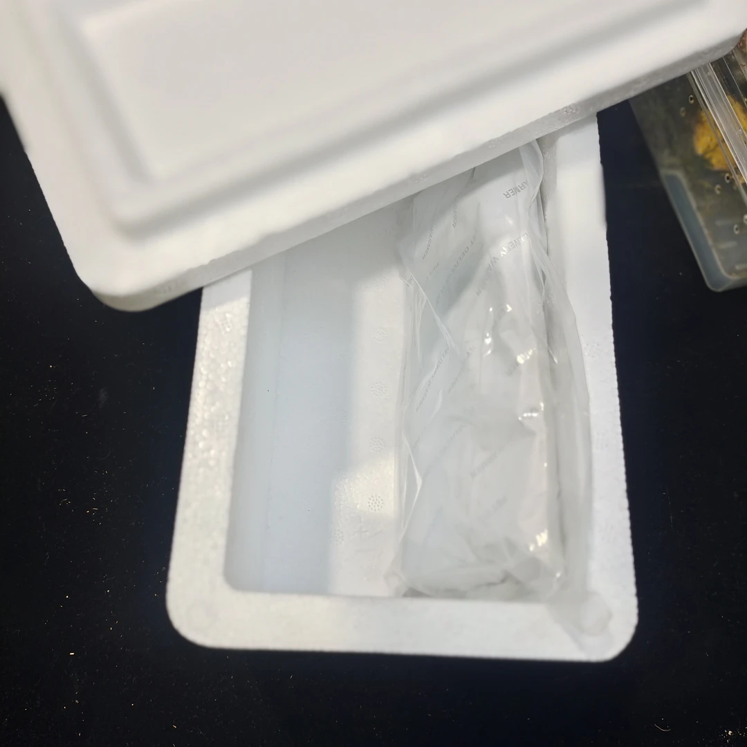 爬虫保温箱＋加热包
