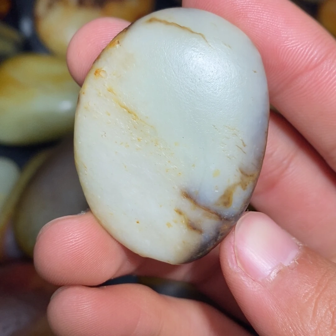 和田玉未镶嵌珠宝奇石