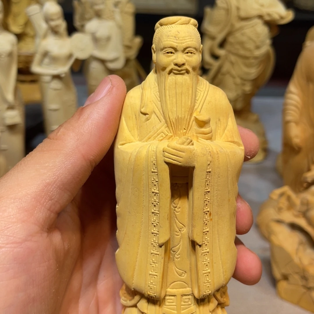 黄杨木瑕疵小孔子
