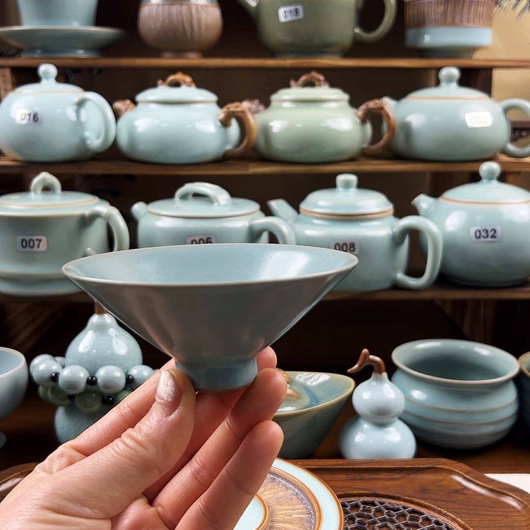 仿古青绿釉水斗笠杯手工