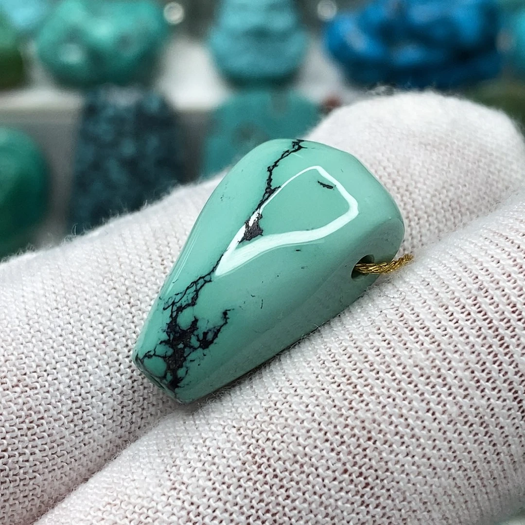 绿松石未镶嵌天然原矿 地大质检