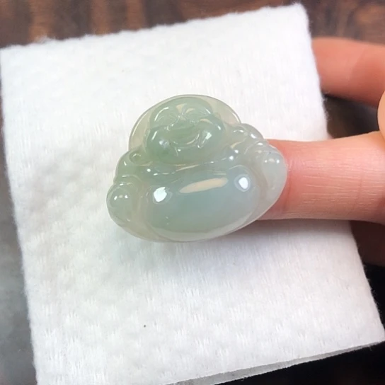 翡翠未镶嵌颈饰缅甸A货，每天下午1点半开播