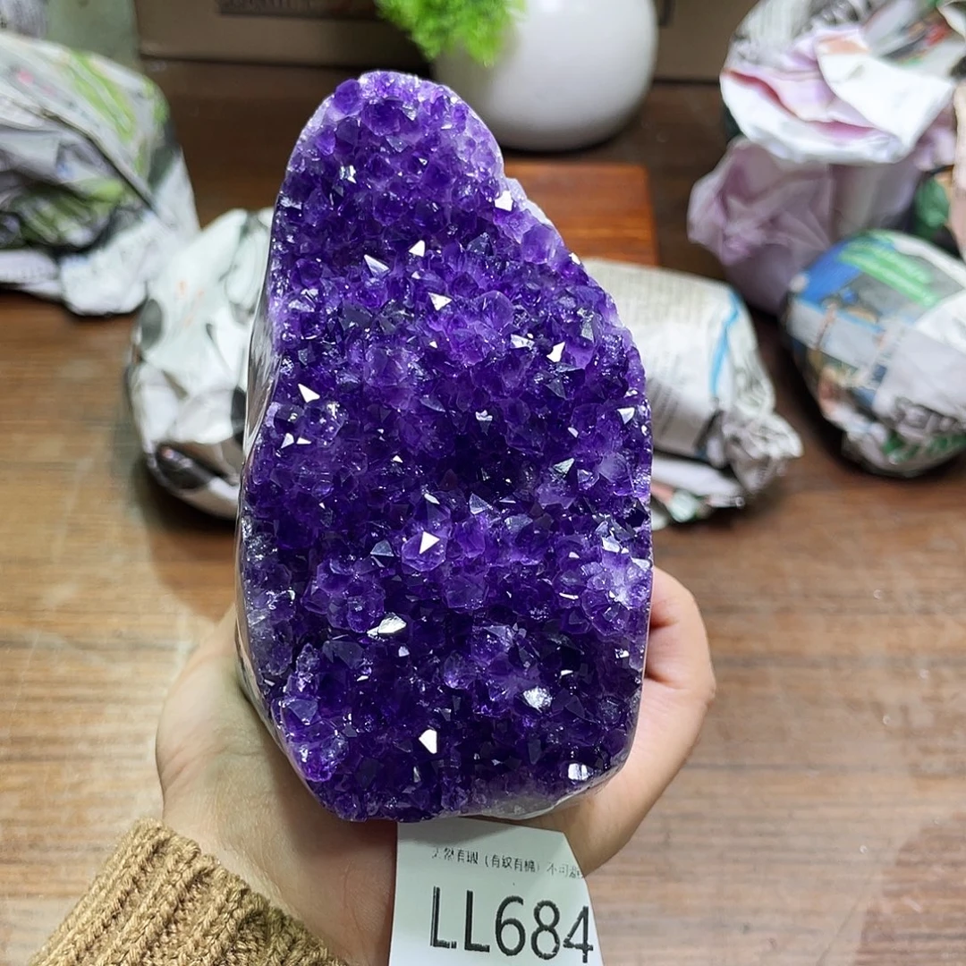 未镶嵌水晶大型摆件（非配饰）