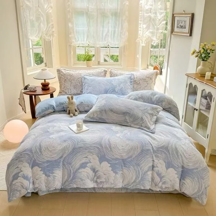 PINCAI/品彩新款轻奢加厚雕花牛奶绒四件套-02