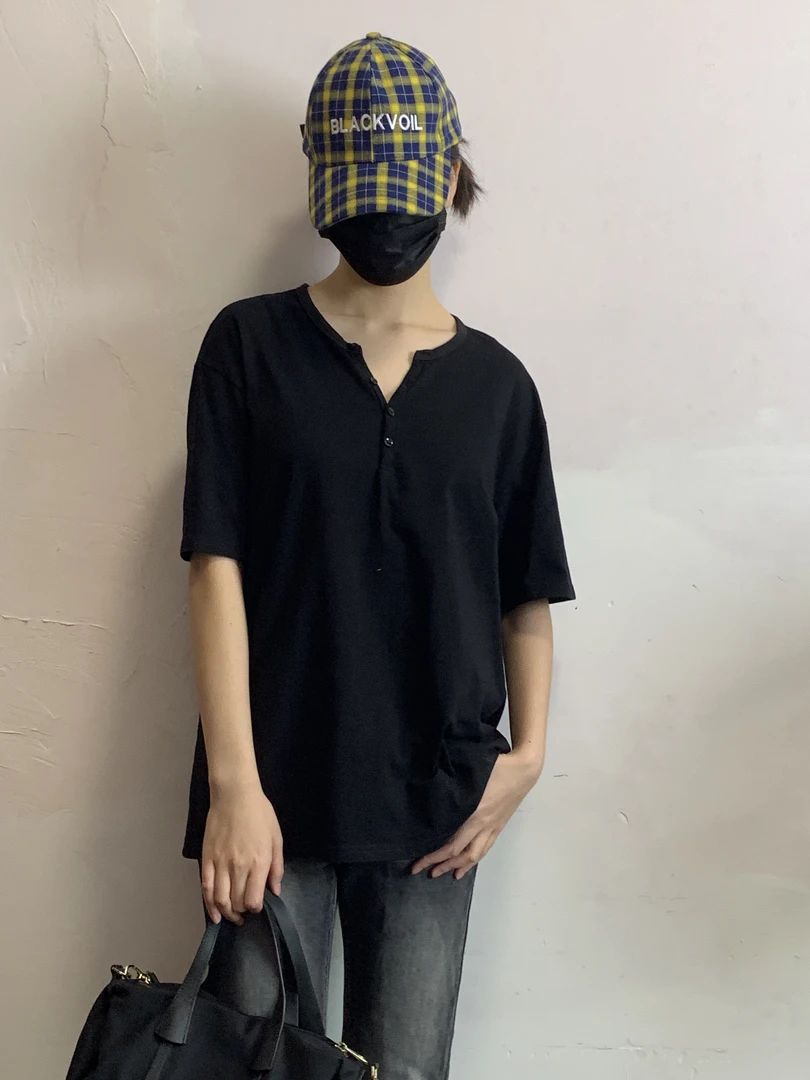 休闲简约纽扣宽松型杂志风短袖V领透气T恤时尚显瘦大码夏季
