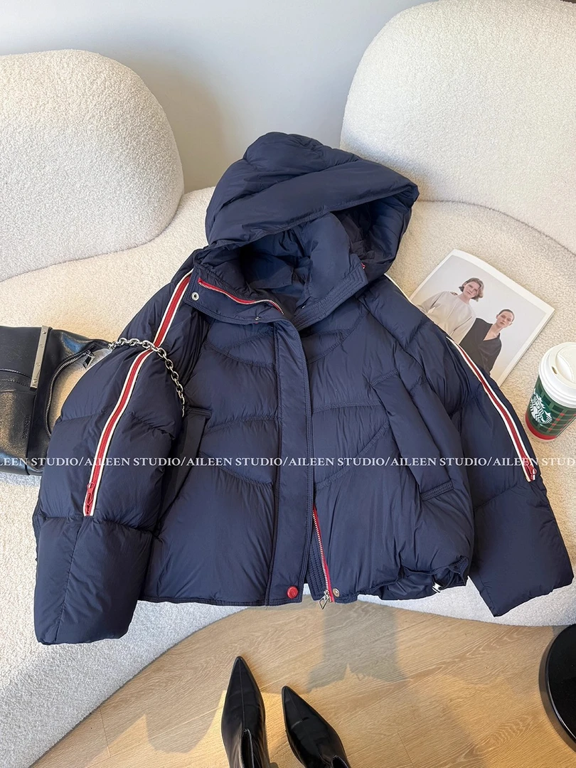 高级感连帽女短款2025冬季新款气质加厚保暖面包服棉服棉衣外套潮