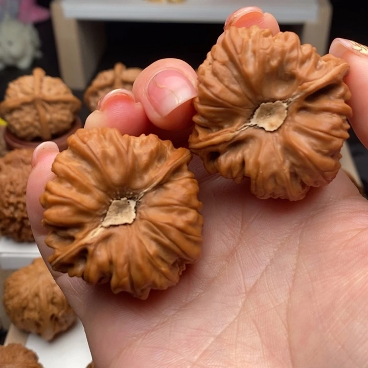 文玩核桃把件41全品凹底