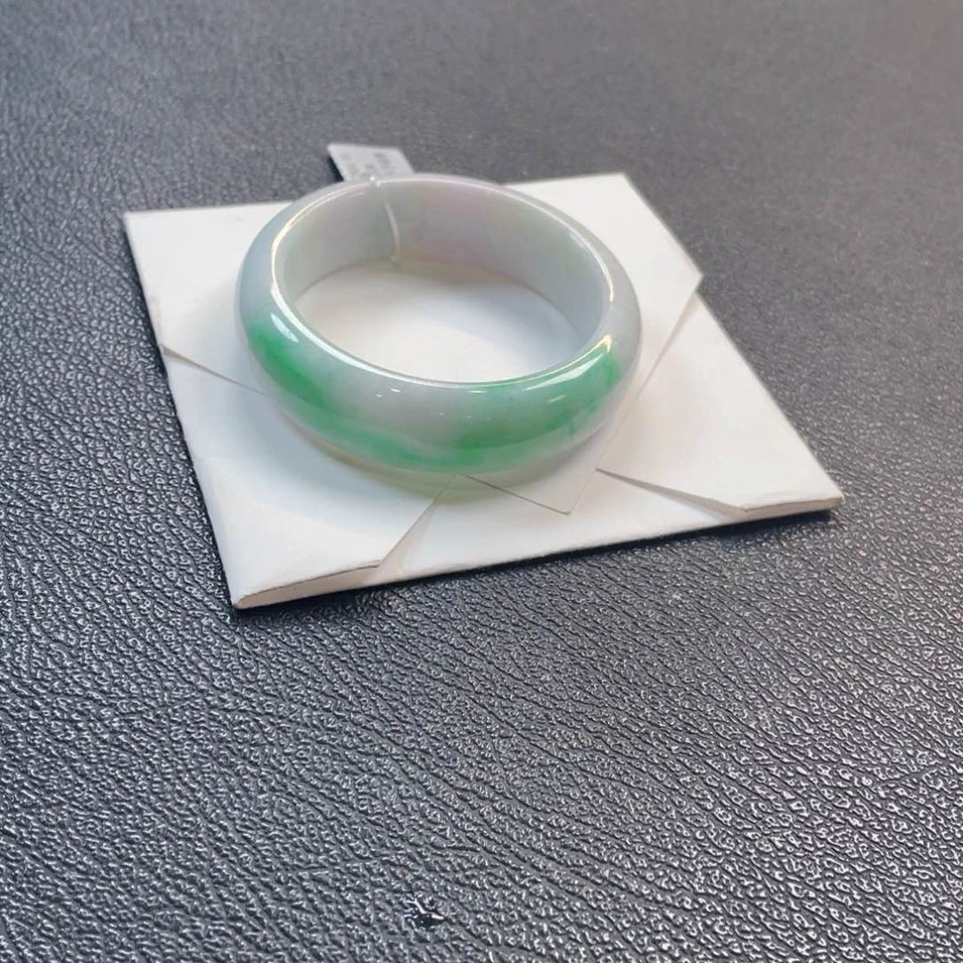 翡翠手镯未镶嵌52.7正圈