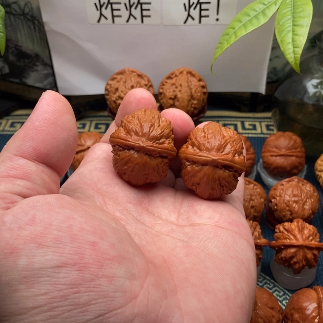 楠***周文玩核桃把件胖头陀