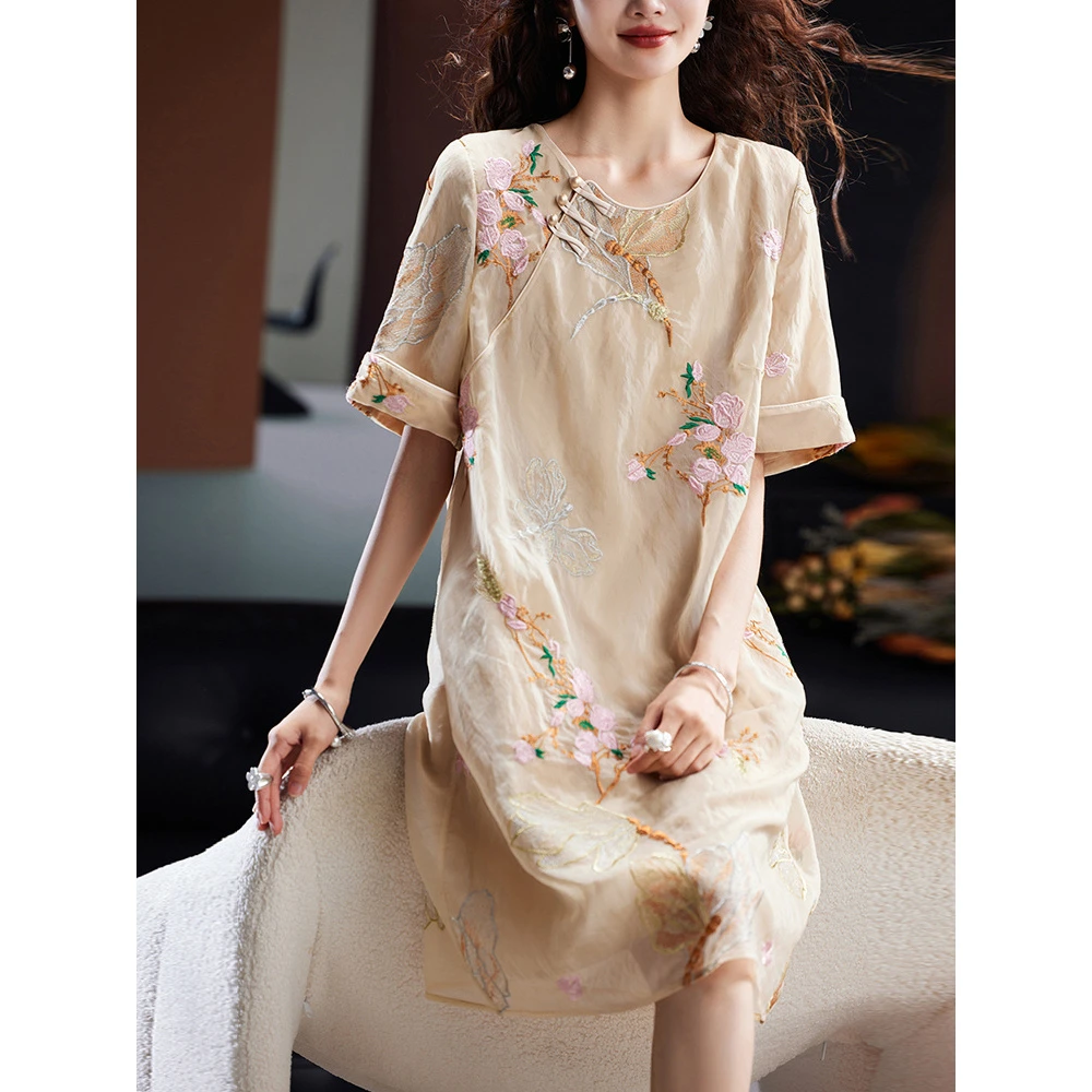 圆领时尚刺绣连衣裙女夏季2025新款短袖国风中长款气质大码裙子潮