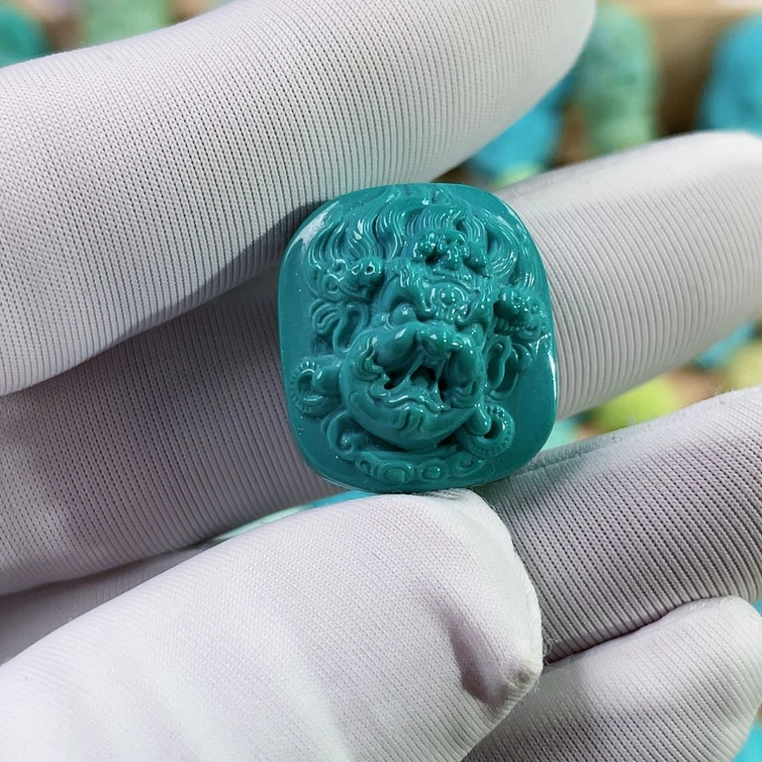 绿松石未镶嵌珠宝奇石