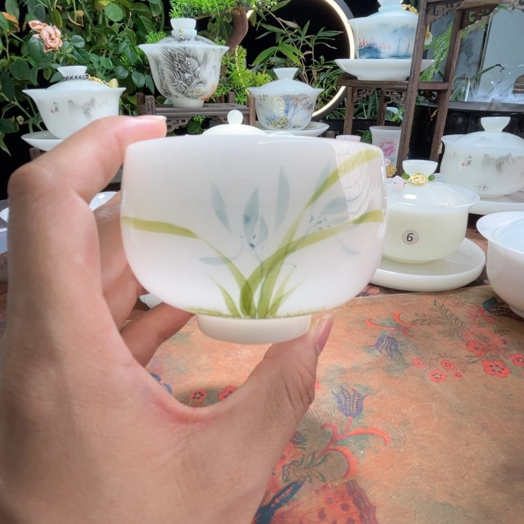 璞玉手绘兰韵主人杯