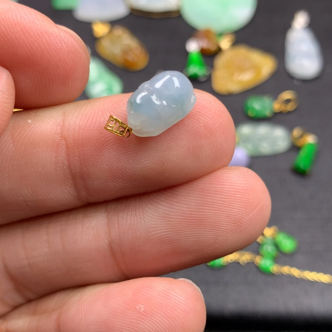 【闪购商品】颈饰18K金镶嵌翡翠翡翠