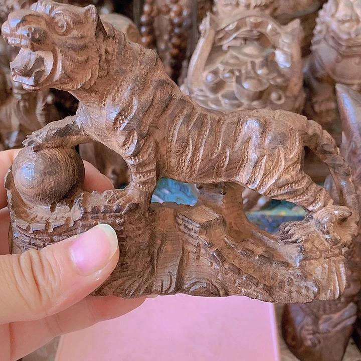木摆件等各种工具的使用