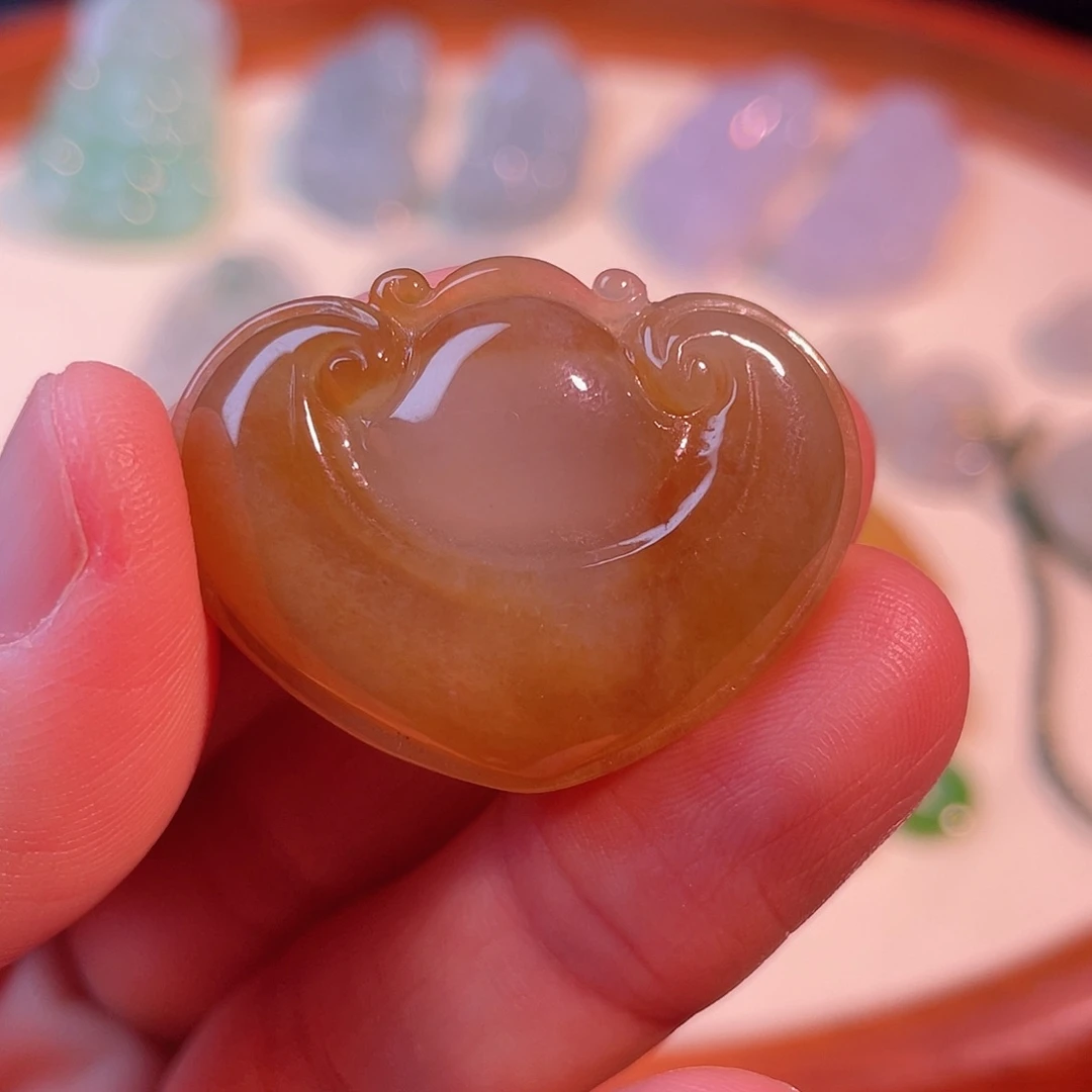 翡翠裸石翡翠如意