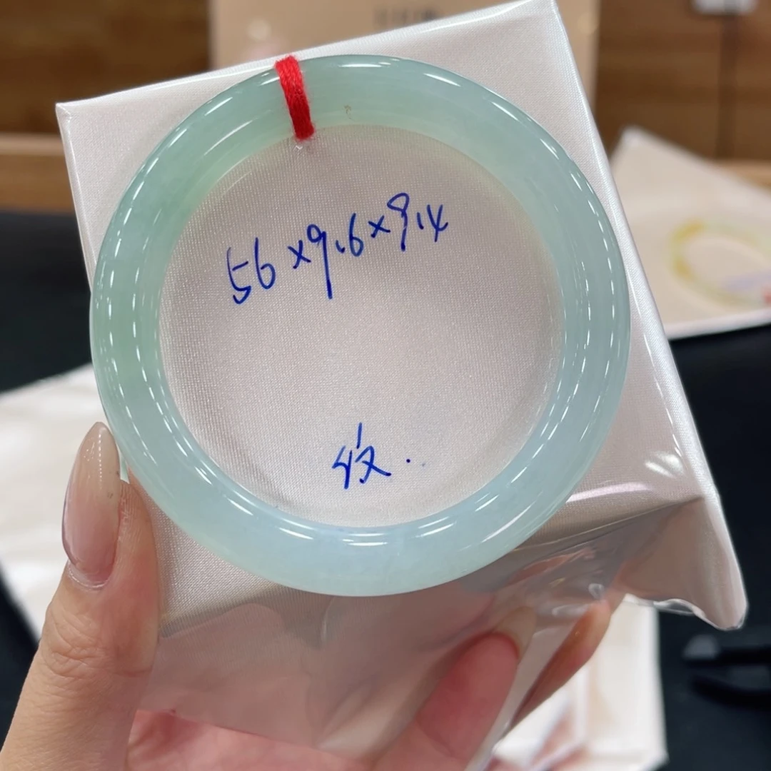 未镶嵌手镯翡翠翡翠