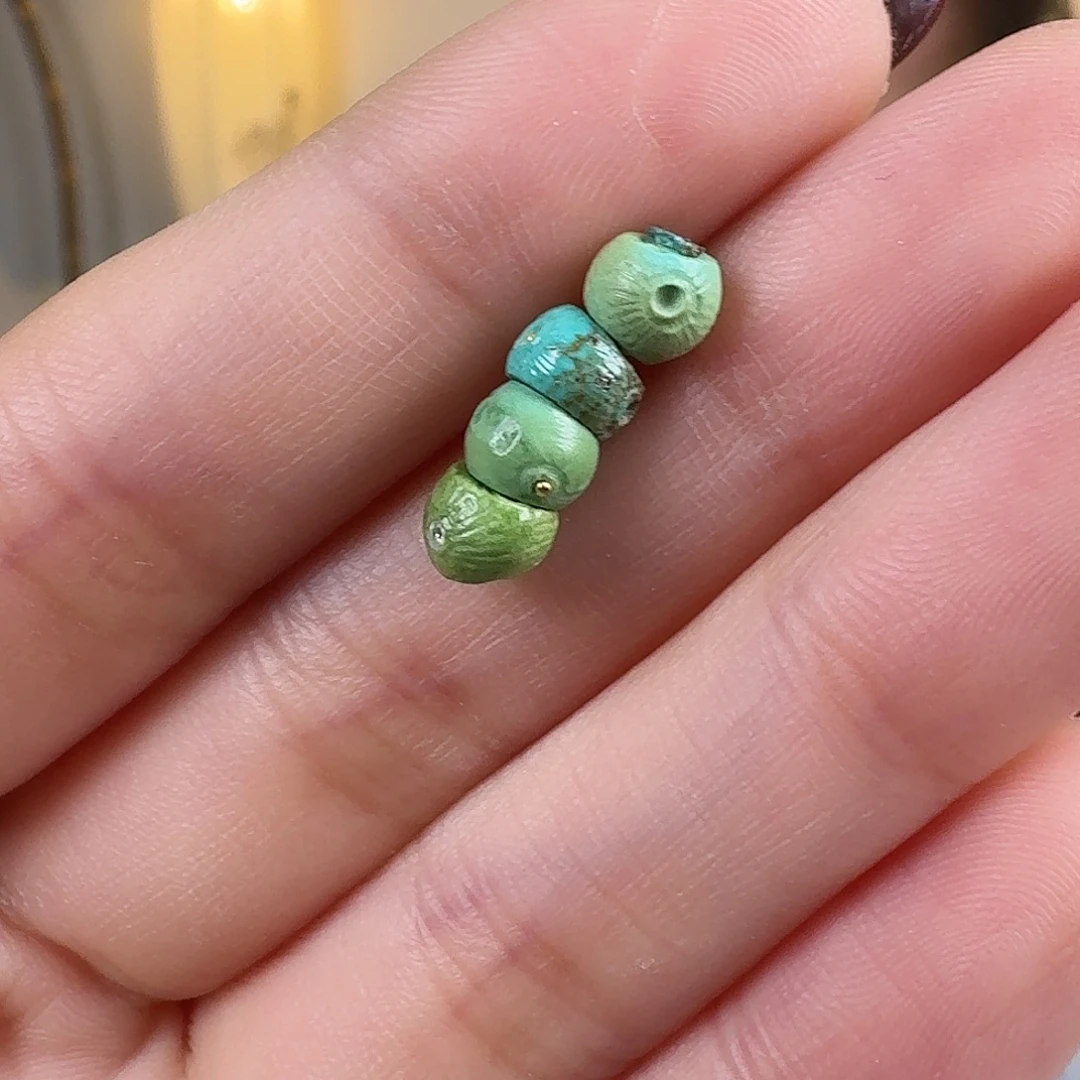 绿松石未镶嵌挂件