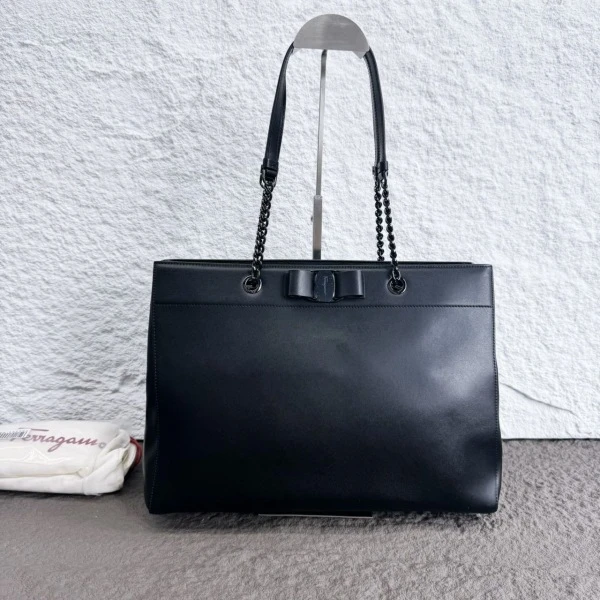 95新 FERRAGAMO/菲拉格慕 菲拉格慕/包包/95新/市场价28000/25102