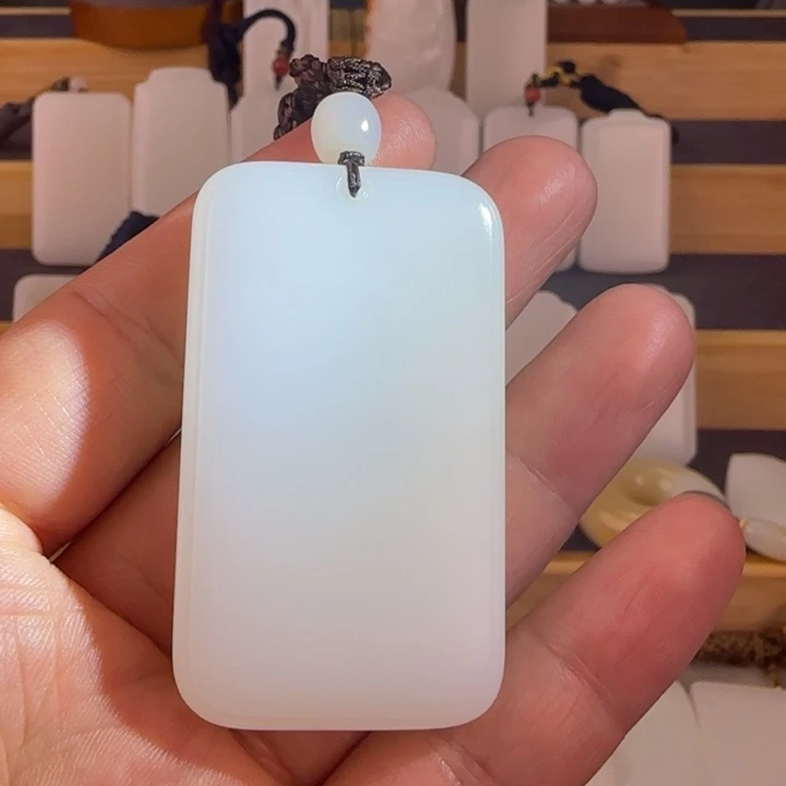 和田玉颈饰未镶嵌李****c