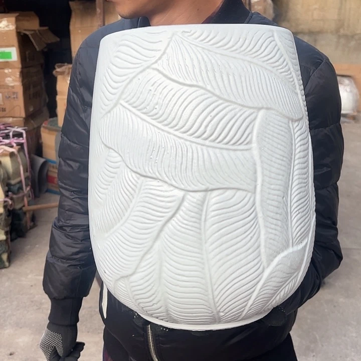 红陶白芭蕉叶口径20*30