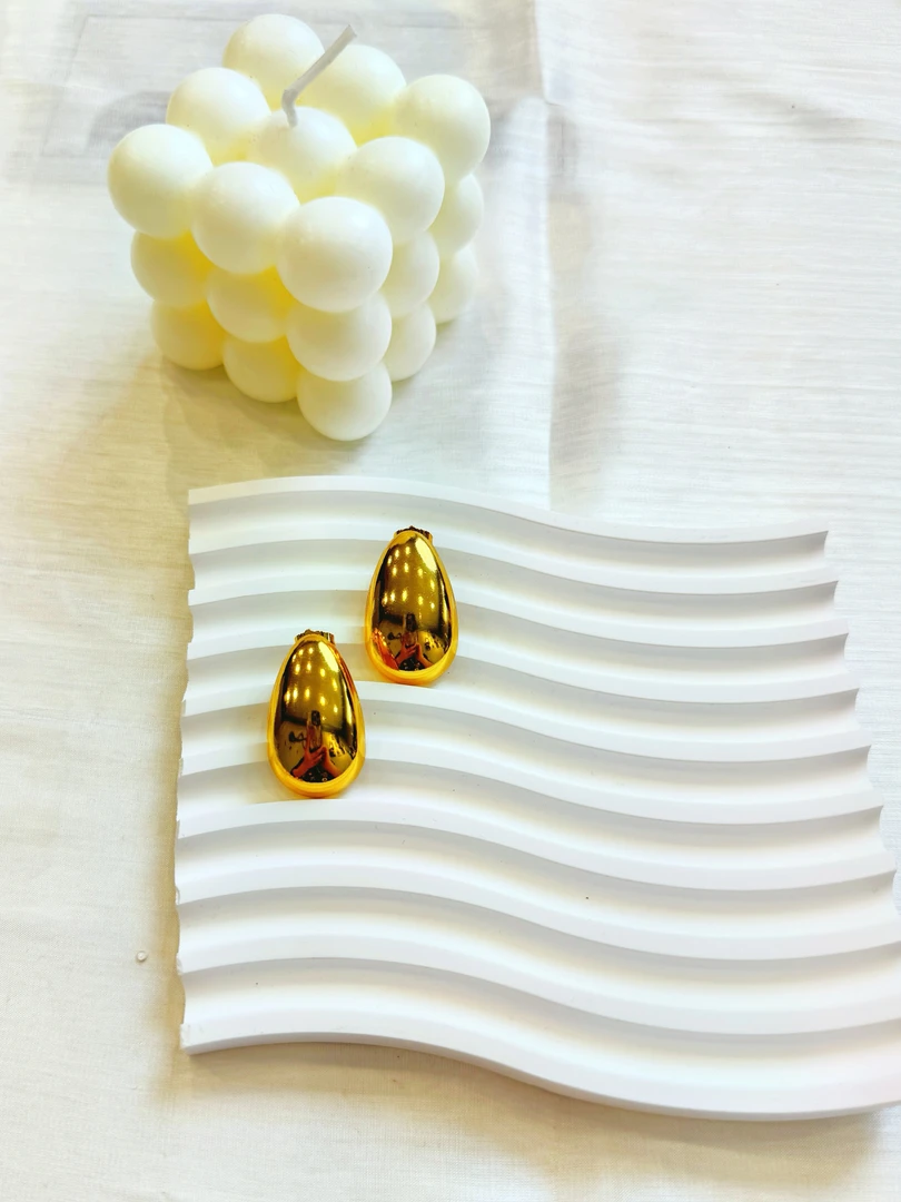 铜合金耳饰 菲纳孜金色光面耳环 小众法式百搭气质时尚简约耳圈