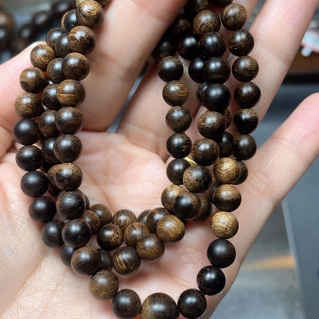 沉香手串白棋瘤疤0.6