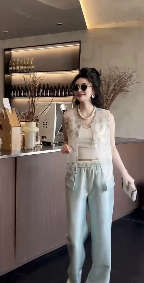 【梅花三弄】新中式刺绣绣花国风进口欧根纱夏季盘扣三色大码马甲