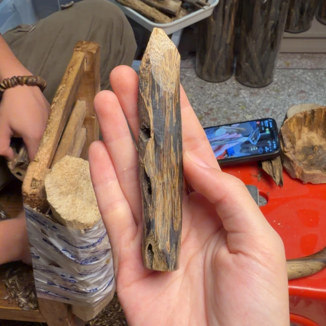 沉香碎屑沉香白棋块料10克