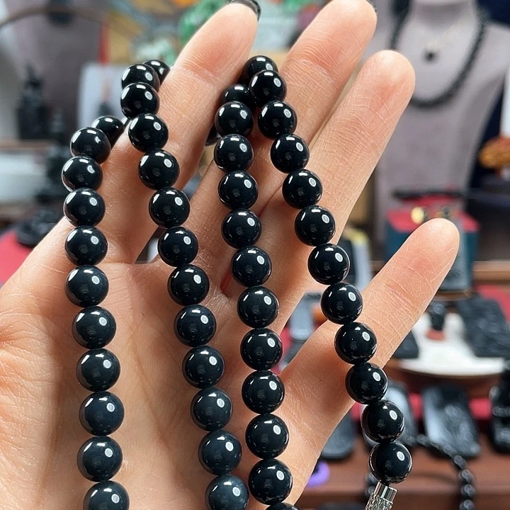 和田玉项链未镶嵌卡8入门级