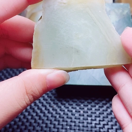 和田玉（糖玉）未镶嵌珠宝半成品