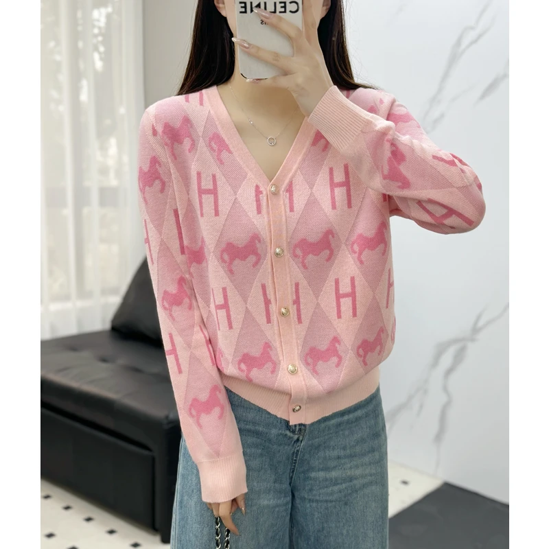 【太古仓渠道】粉色h菱形春秋季新款针织开衫长袖百搭羊毛衫2211