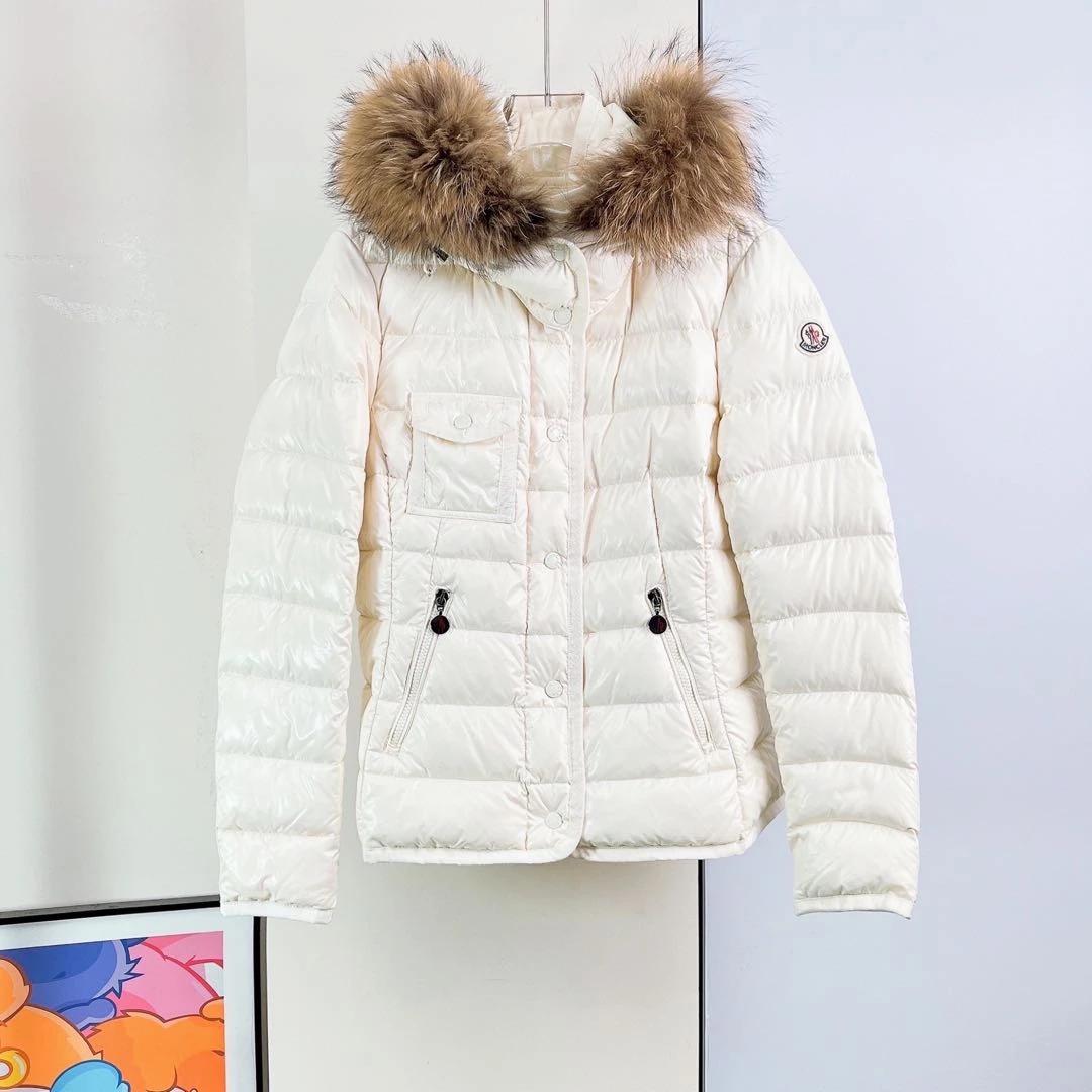 95新/ Moncler/ 羽绒服/3码/Xsp39331