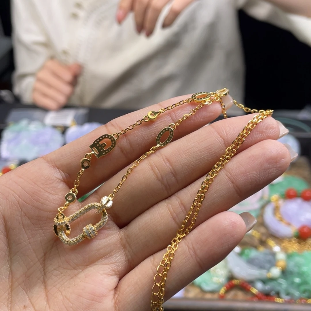 V***貝翡翠未镶嵌颈饰代编织