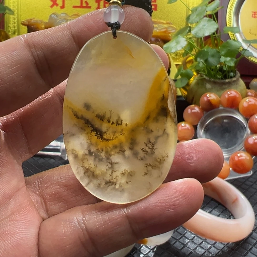石英质玉未镶嵌颈饰