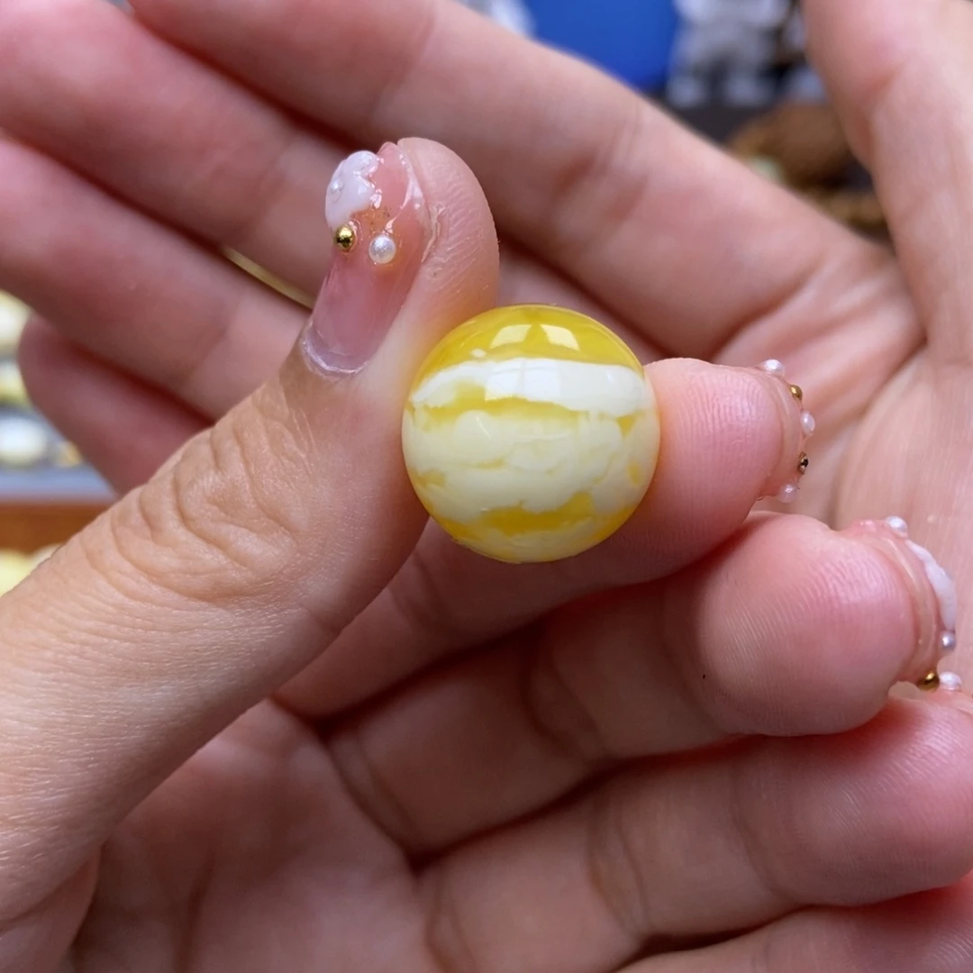 琥珀未镶嵌珠宝奇石16.3