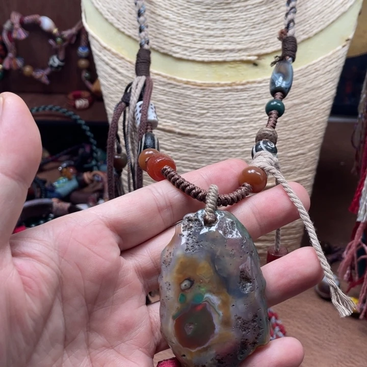 玛瑙/玉髓颈饰未镶嵌