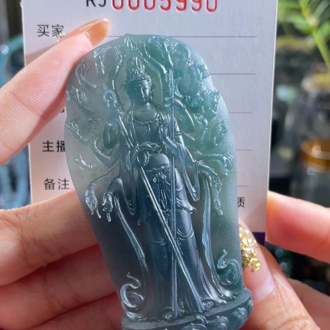 未镶嵌定制翡翠千手观音