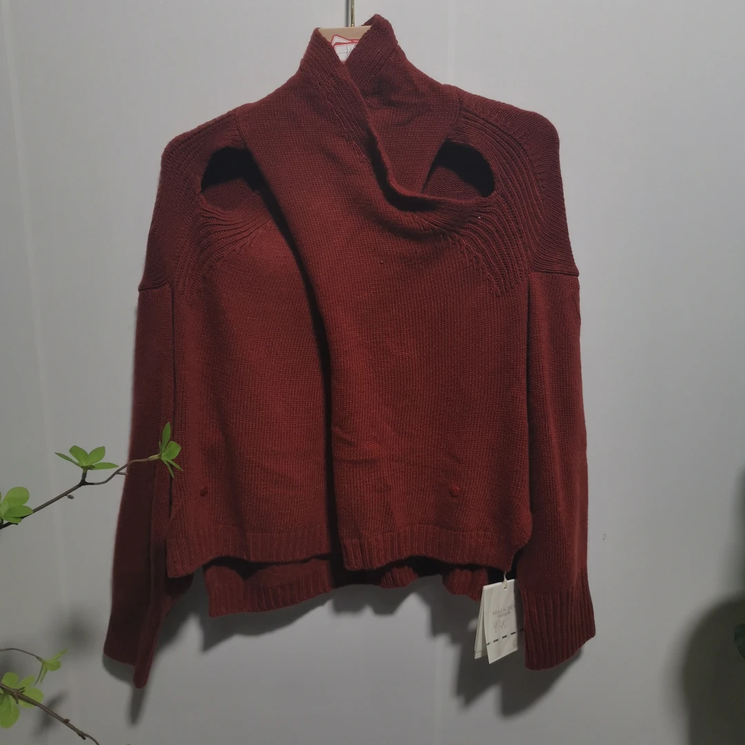 ML435时尚半高领镂空毛衣