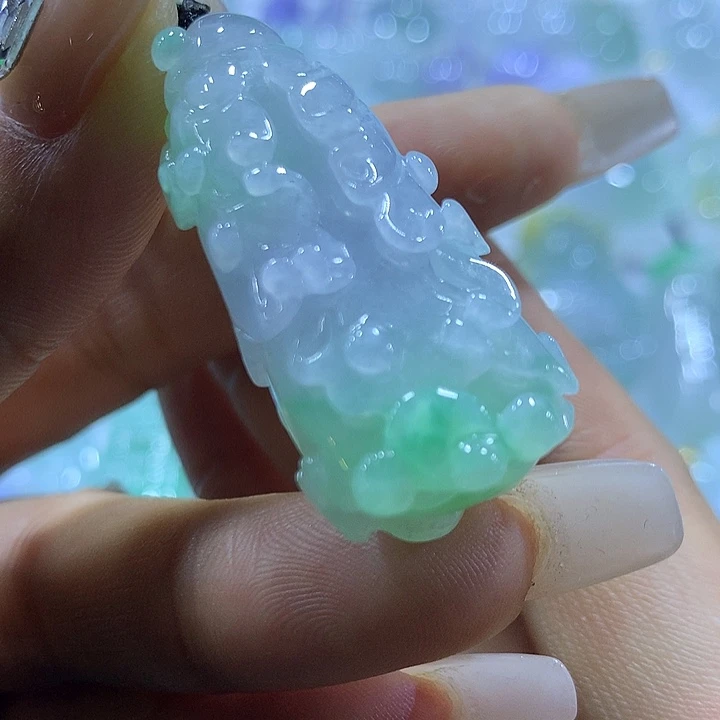 翡翠未镶嵌颈饰天然翡翠A货吊坠