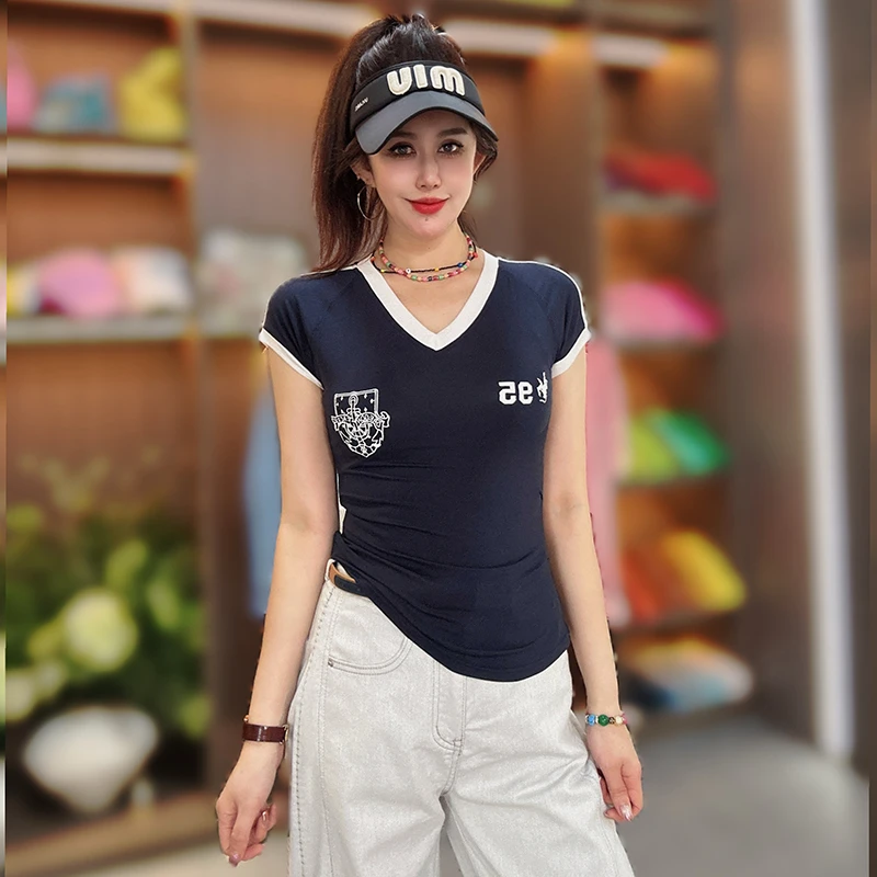 夏季新款韩版时尚V领短袖字母T恤女士修身显瘦百搭上衣打底衫内搭