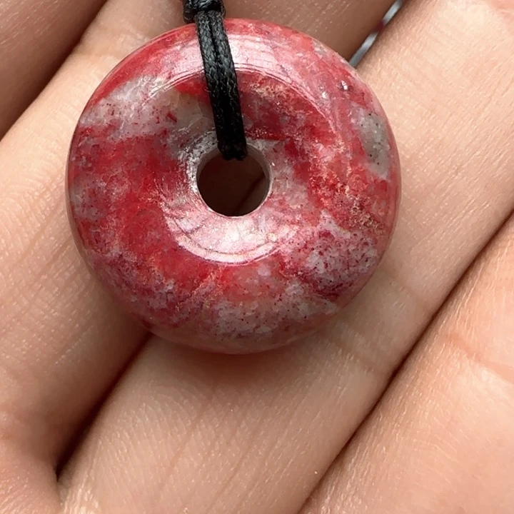 天然辰砂原矿晶体砂平安扣