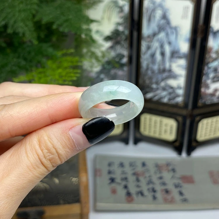 21冰飘绿白月光戒指戒圈 天然翡翠A货