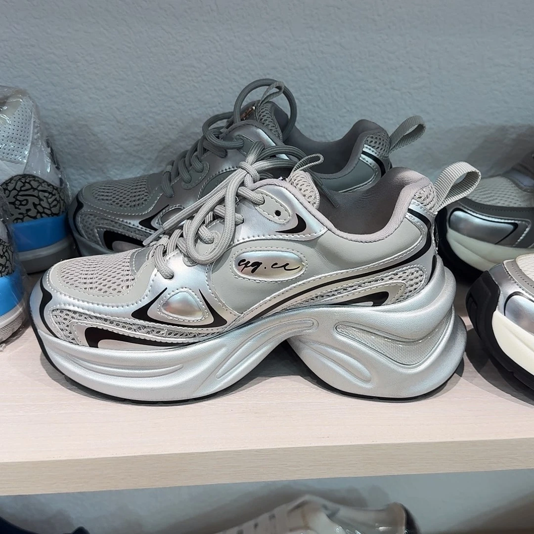 37码女士老爹鞋一双