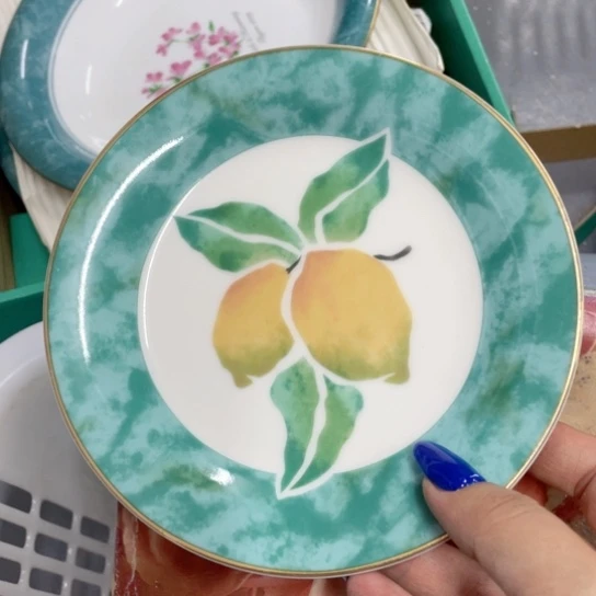饺***桐金葡萄瓷器欢迎您