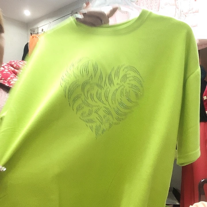 秋***画绿色短袖上衣一个