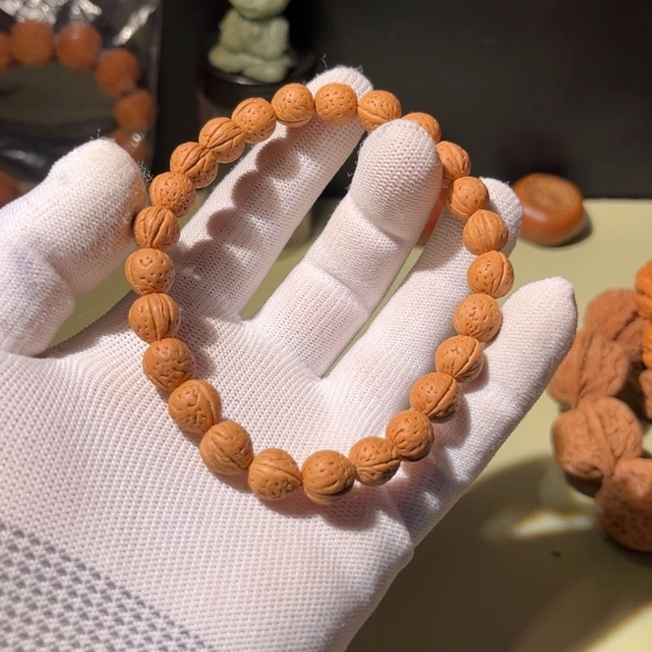 文玩核桃手串…………43