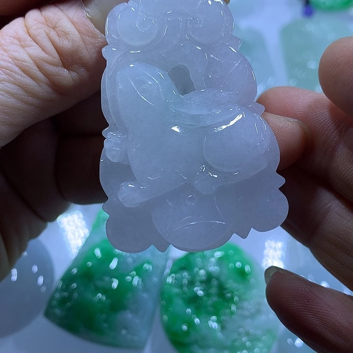 翡翠未镶嵌颈饰天然翡翠A货吊坠